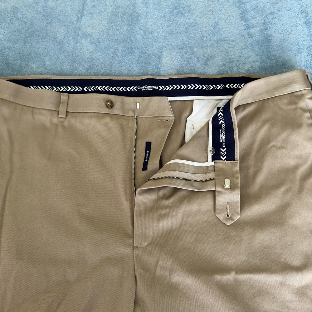 Roundtree & Yorke Men's Khaki Chinos